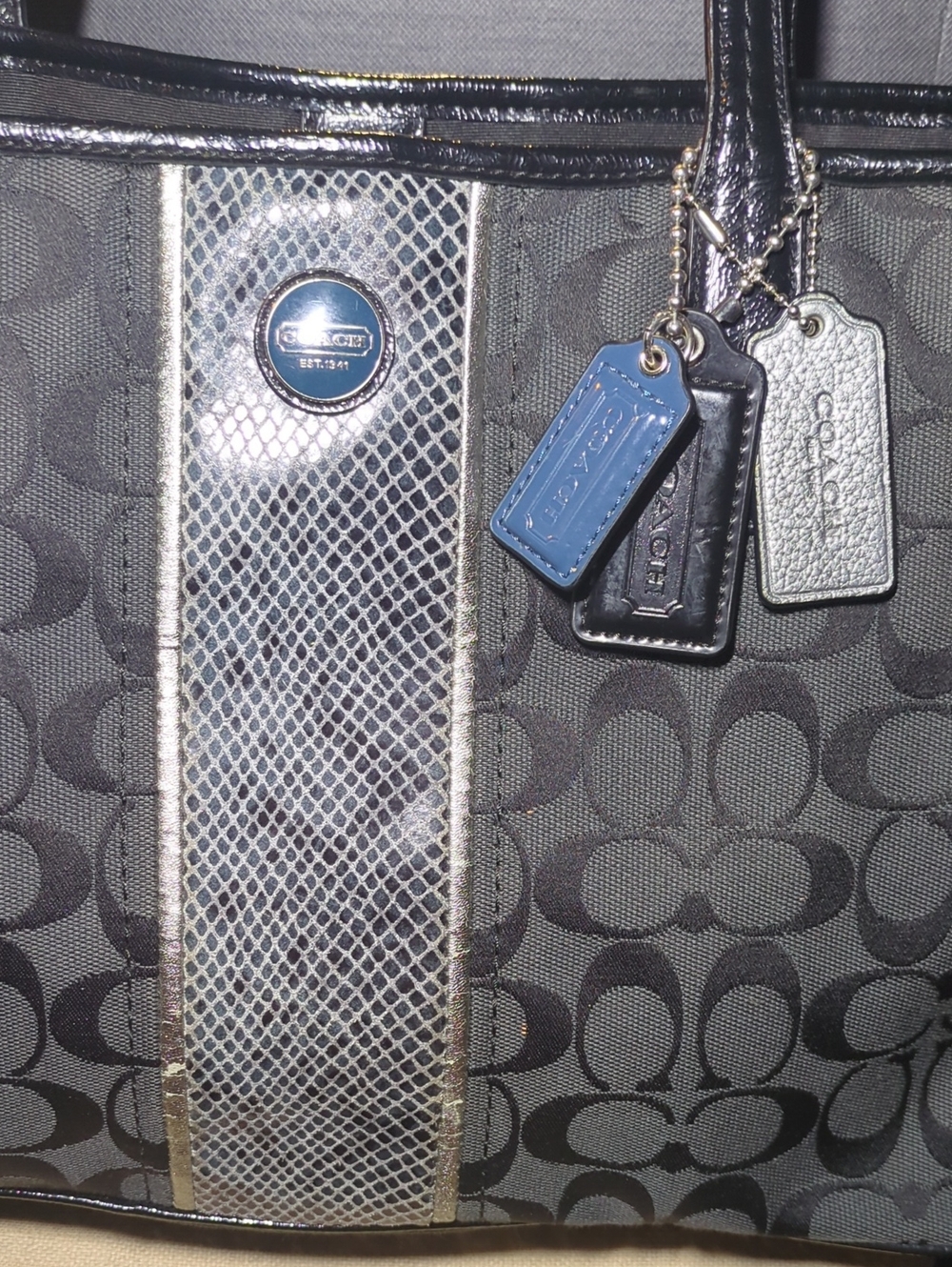 Coach Python Signature Striped Tote w/ Metallic Trim W/ 3 Hangtags ONLY $110 - Picture 2 of 8